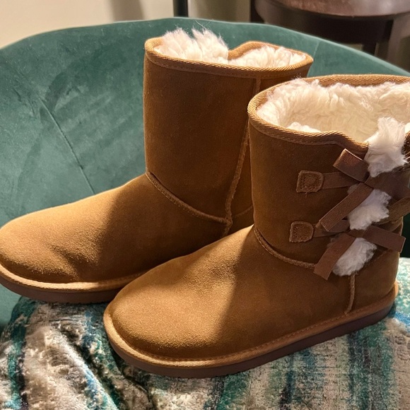 Koolaburra by UGG Victoria Short Boots - Picture 13 of 13